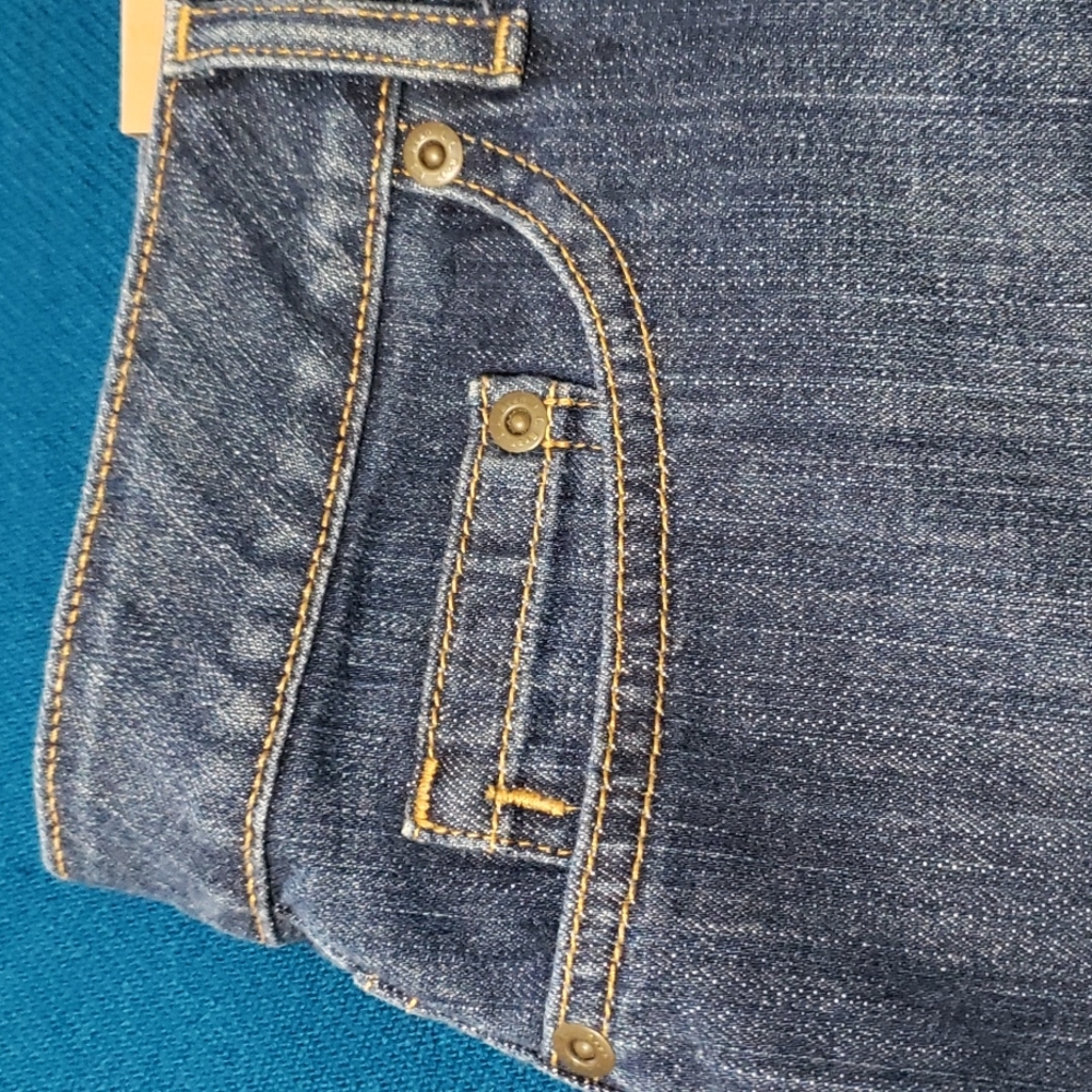 L. L. Bean Favorite Fit Denim Skirt 6 Petite - Picture 6 of 8